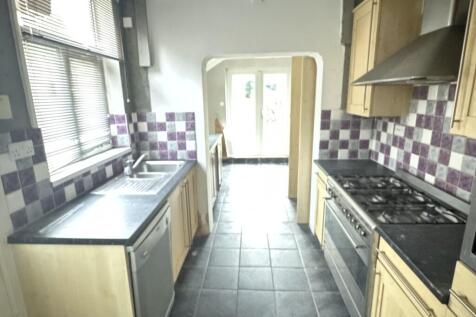 4  Medium  T202510282240.jpg