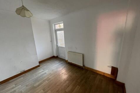 8  Medium  T202511031207.jpg