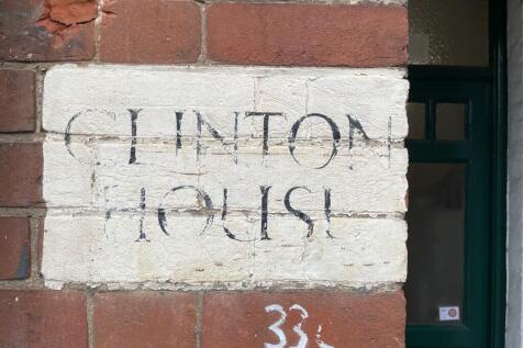 4  Medium  T202511041108.jpg