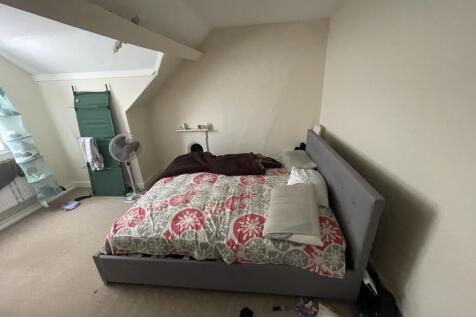 14  Medium  T202511041108.jpg