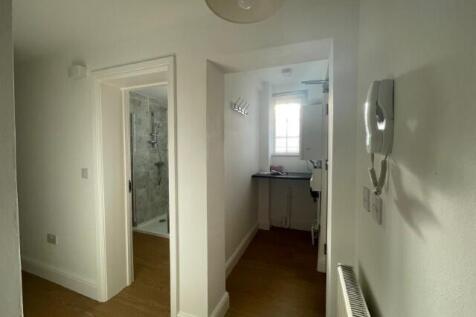 20251114 102943000 IOS 3  Small  T202511141056.jpg