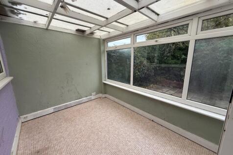 Internal 11 Medium T202511061138.jpg