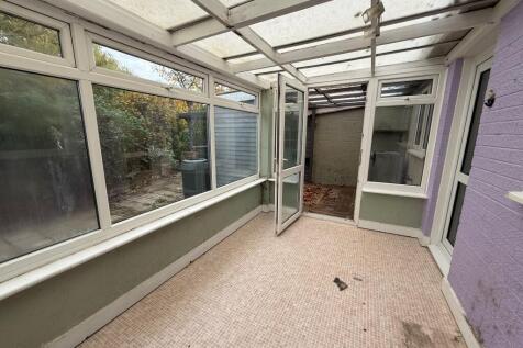 Internal 12 Medium T202511061138.jpg