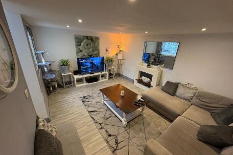 WhatsApp Image 2025-11-07 At 15.56.17 21a4d2dd T202511071603.jpg