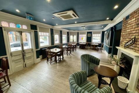 7 Medium T202511071134.jpg