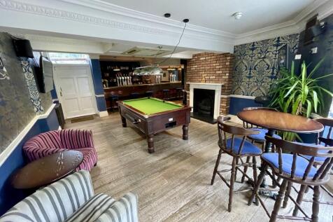 9 Medium T202511071134.jpg