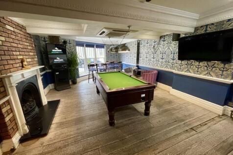 10 Medium T202511071134.jpg