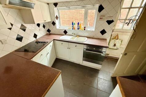 Kitchen T202511111711.jpg