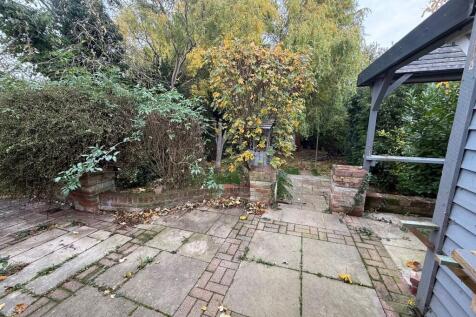 Outside 2  Medium  T202511061138.jpg