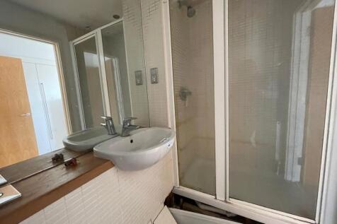 WhatsApp Image 2025-11-17 At 14.02.24 C3a30f2a T202511171415.jpg