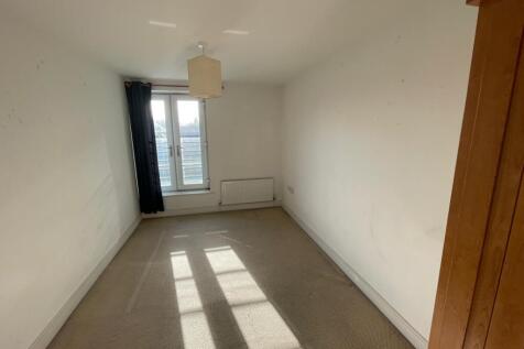 WhatsApp Image 2025-11-17 At 14.02.24 6bf6054d T202511171415.jpg