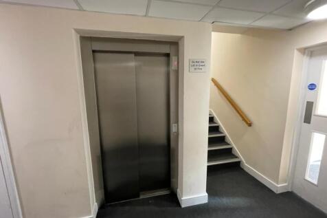 WhatsApp Image 2025-11-17 At 14.02.24 D6f38db4 T202511171415.jpg