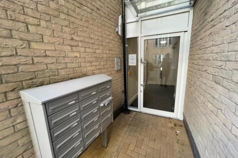 WhatsApp Image 2025-11-17 At 14.02.24 13baf34e T202511171415.jpg