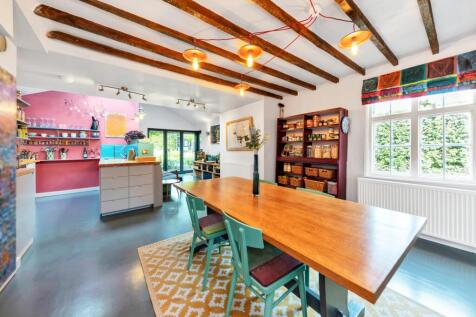 Donthorn Cottage - 17 T202511141028.jpg