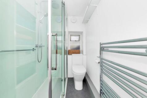 Donthorn Cottage - 12 T202511141028.jpg