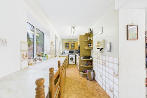 9 Medium T202511211217.jpg