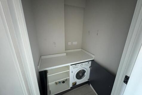 WhatsApp Image 2025-11-25 At 12.32.48 Db5112ab T202511251655.jpg