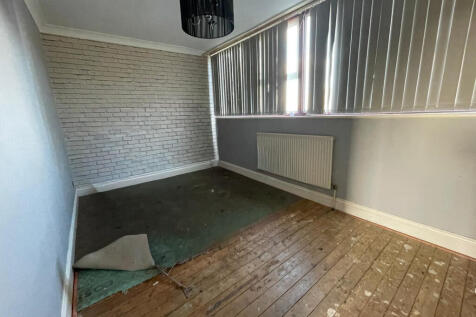 WhatsApp Image 2025-11-28 At 18.09.35 274dc277-2 T202512021015.jpg