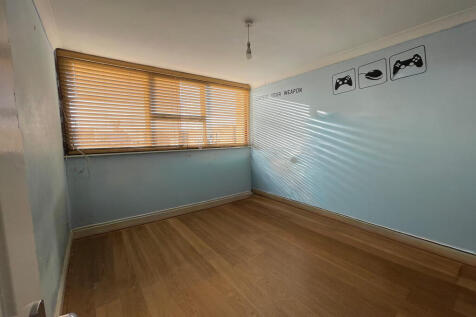 WhatsApp Image 2025-11-28 At 18.09.35 05264e54-2 T202512021015.jpg