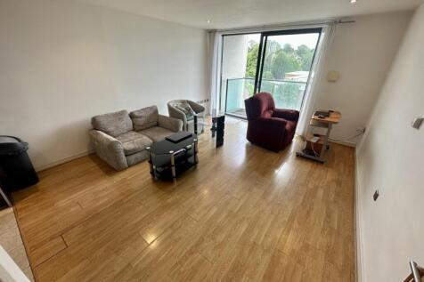 2  Medium  T202509290939.jpeg