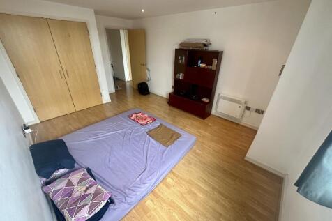 4  Medium  T202509290939.jpeg