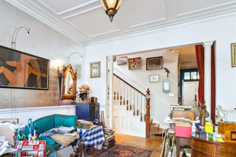 10.jpgdiningroom.jpg