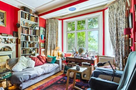 8.jpgsittingroom-library(1).jpg