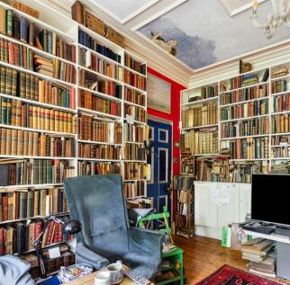9 (1).jpgsittingroom-library.jpg