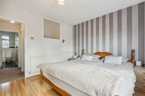 Coniston Close, W4 - FOR SALE