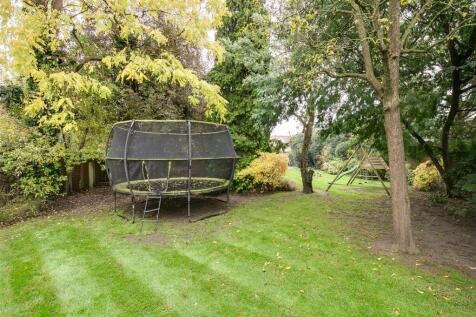 Park Road, W4 - FOR SALE