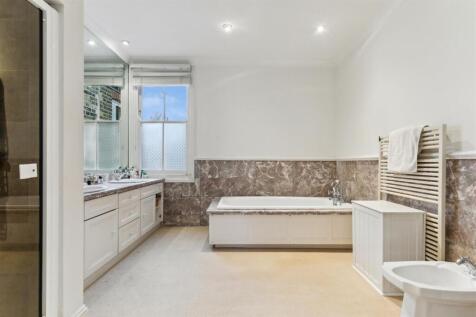 Park Road, W4 - FOR SALE