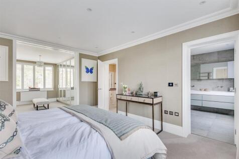 Staveley Road, W4 - FOR SALE