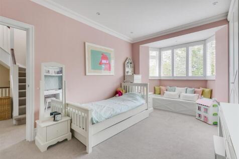 Staveley Road, W4 - FOR SALE