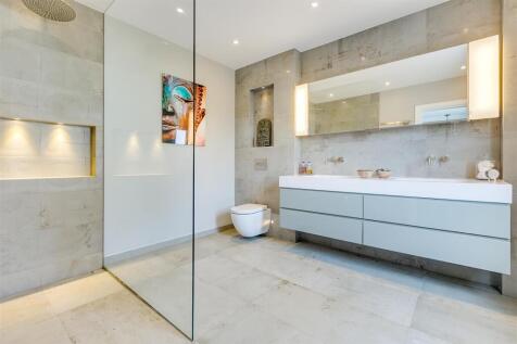 Staveley Road, W4 - FOR SALE