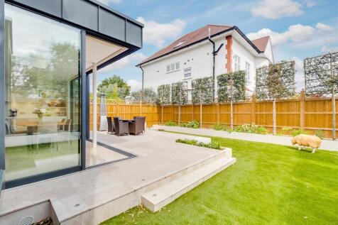 Staveley Road, W4 - FOR SALE