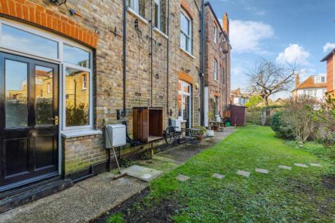 Rusthall Mansions, W4 - FOR SALE