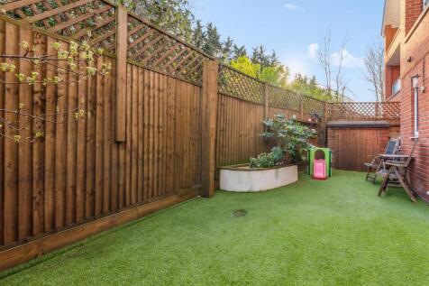 Argyle Court, W4 - FOR SALE