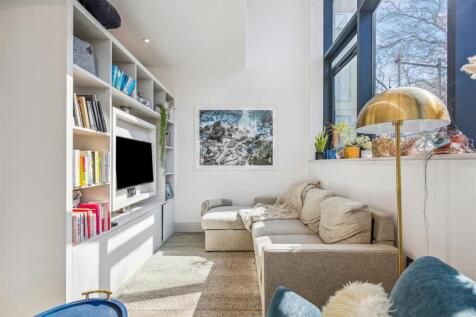 7 (32Chiswick High Road, W4 - FOR SALE.jpg