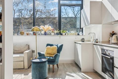 Chiswick High Road, W4 - FOR SALE