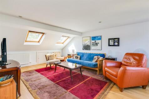 Alwyn Ave 31-12.jpg