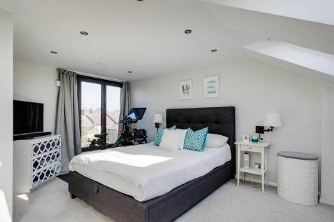 27 Binns Road-6.jpg