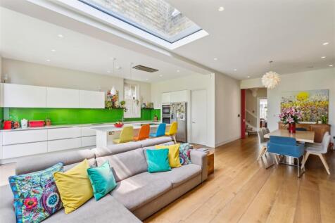 Park Road, W4 - FOR SALE