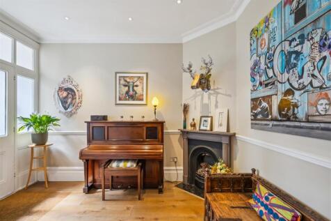 Park Road, W4 - FOR SALE