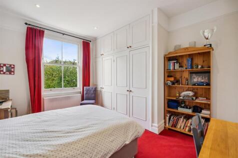 Hadley Gardens, W4 - FOR SALE