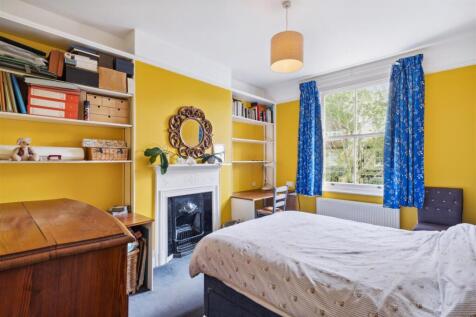 Hadley Gardens, W4 - FOR SALE
