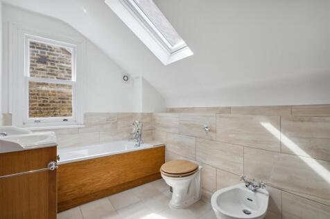 Hadley Gardens, W4 - FOR SALE