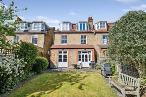 Hadley Gardens, W4 - FOR SALE