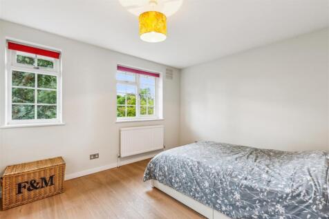Cosmur Close, W12 - FOR SALE