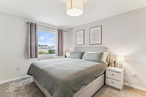 Oliver Close, W4 - FOR SALE