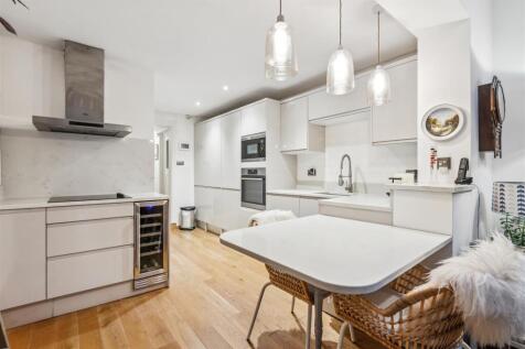 Chiswick High Road, W4 - FOR SALE